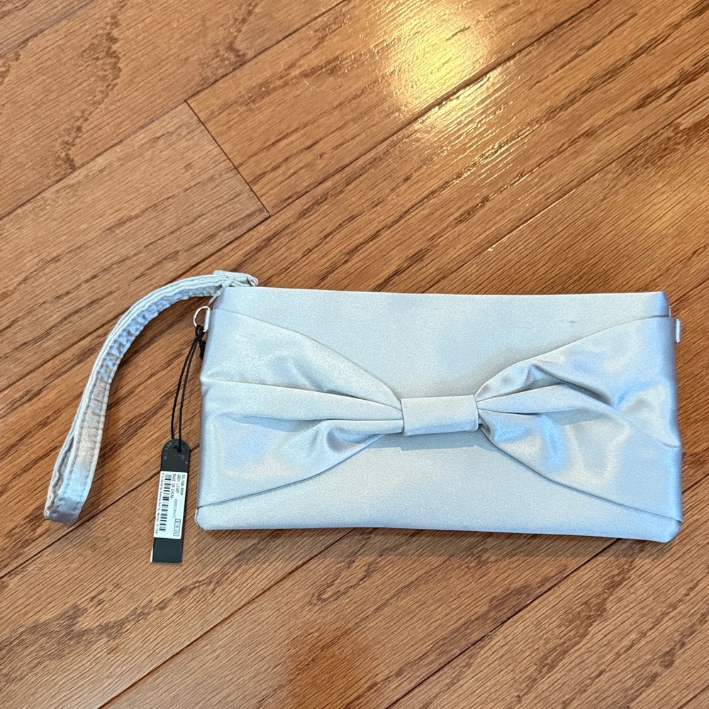 Elegant Silver Clutch with Bow Accent